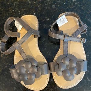 NWOT GIRLS SANDALS SIZE 10